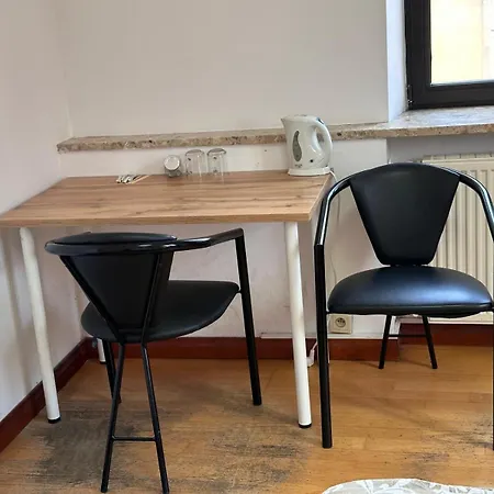 - 24h Self Check-in Bed & Breakfast Poznan
