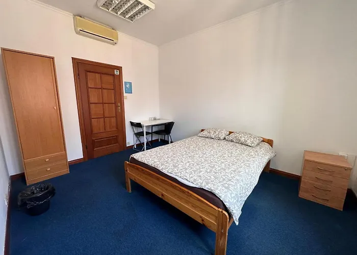 - 24h Self Check-in B&B